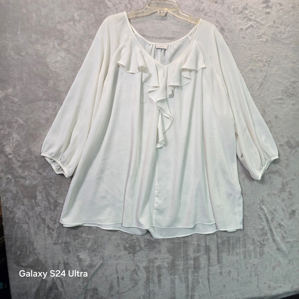 Avenue White Ruffle Front Blouse 3/4 Sleeve Textured Crepe Plus Size 26/28